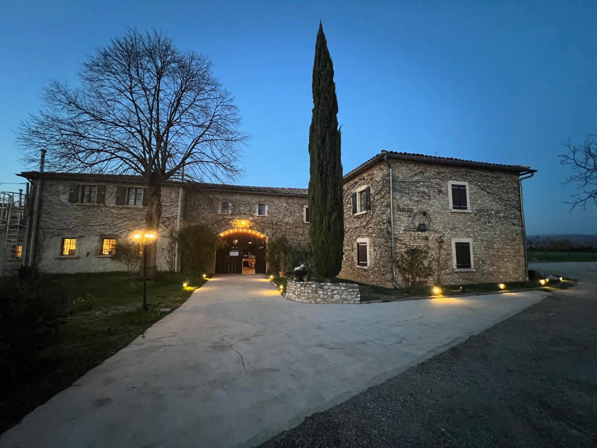 Chabrillan Auberge La Plaine מראה חיצוני תמונה